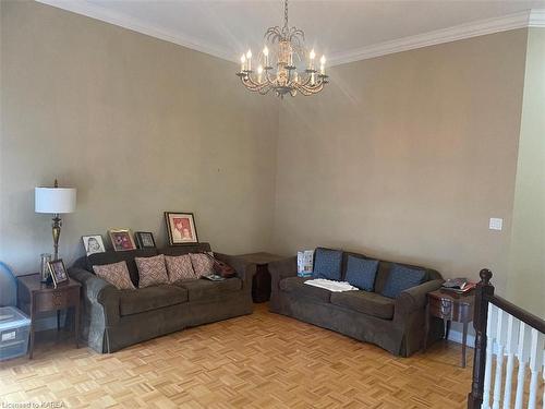 485 English Rose Lane, Oakville, ON - Indoor Photo Showing Living Room