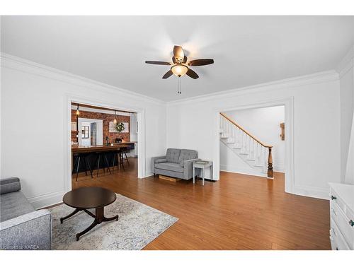 186 East Street, Greater Napanee, ON - Indoor Photo Showing Living Room