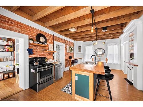 186 East Street, Greater Napanee, ON - Indoor Photo Showing Kitchen