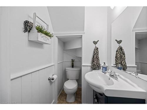 186 East Street, Greater Napanee, ON - Indoor Photo Showing Bathroom