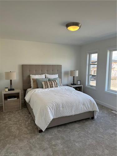 219 Superior Drive, Amherstview, ON - Indoor Photo Showing Bedroom