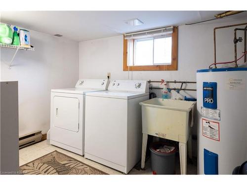 193 Pine Street, Kingston, ON - Indoor Photo Showing Laundry Room