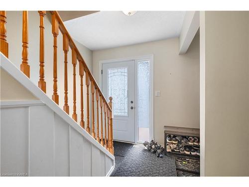 866 Muirfield Crescent, Kingston, ON - Indoor Photo Showing Other Room