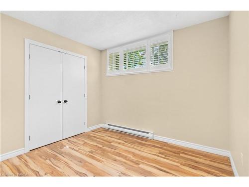 409 Regent Street, Kingston, ON - Indoor Photo Showing Other Room