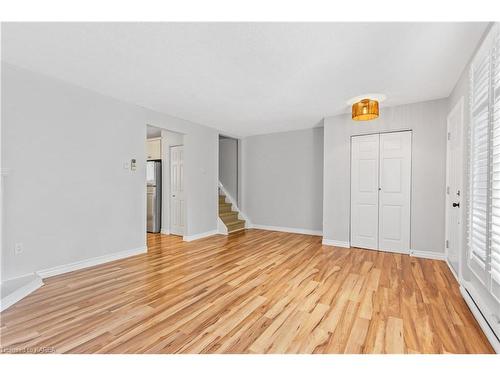 409 Regent Street, Kingston, ON - Indoor Photo Showing Other Room