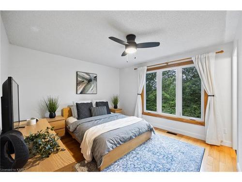 891 Safari Drive, Kingston, ON - Indoor Photo Showing Bedroom