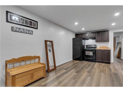 952 Old Colony Road, Kingston, ON - Indoor Photo Showing Kitchen