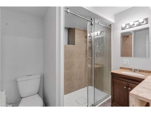 952 Old Colony Road, Kingston, ON - Indoor Photo Showing Bathroom