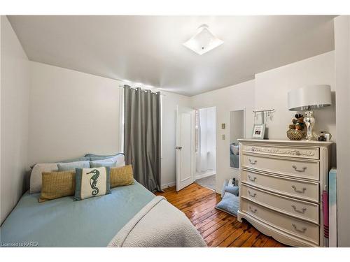 121 William Street, Kingston, ON - Indoor Photo Showing Bedroom