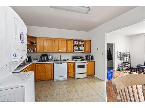 121 William Street, Kingston, ON - Indoor Photo Showing Kitchen