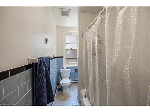 117/119 William Street, Kingston, ON - Indoor Photo Showing Laundry Room