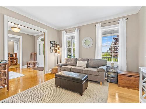 888 County Road 8, Greater Napanee, ON - Indoor Photo Showing Living Room