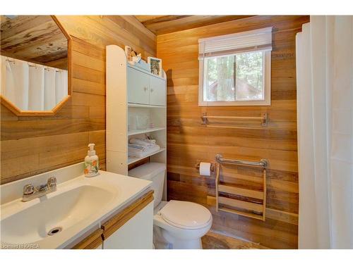 1055A Villalta Lane, Godfrey, ON - Indoor Photo Showing Bathroom