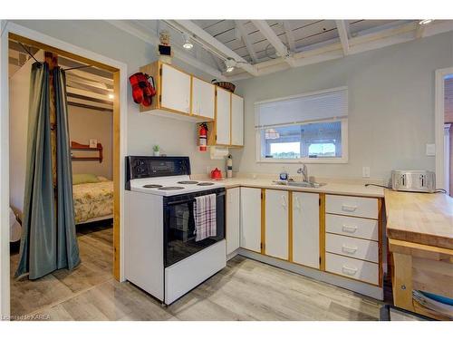 1055A Villalta Lane, Godfrey, ON - Indoor Photo Showing Kitchen