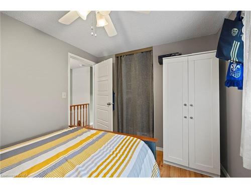 153 Grenadier Drive, Kingston, ON - Indoor Photo Showing Bedroom