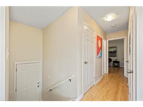 17 Shaw Street, Kingston, ON - Indoor Photo Showing Other Room