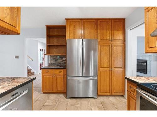 1432 Wallbridge-Loyalist Road Road, Quinte West, ON - Indoor Photo Showing Kitchen