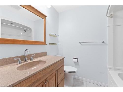 1432 Wallbridge-Loyalist Road Road, Quinte West, ON - Indoor Photo Showing Bathroom