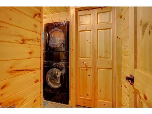 91 Echo Glen Lane, Lansdowne, ON - Indoor Photo Showing Laundry Room