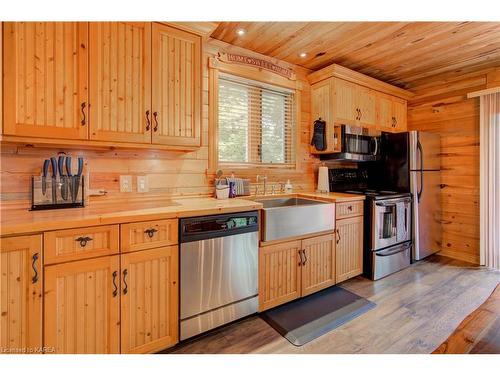 91 Echo Glen Lane, Lansdowne, ON - Indoor Photo Showing Kitchen