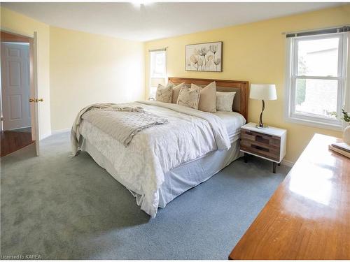 28 Chartwell Crescent, Kingston, ON - Indoor Photo Showing Bedroom