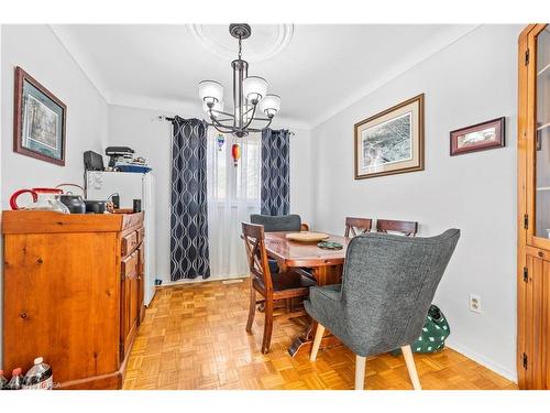 685 Harrow Place, Kingston, ON - Indoor Photo Showing Dining Room