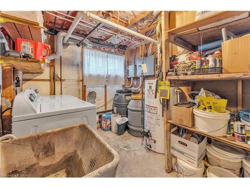 244 Weller Avenue, Kingston, ON - Indoor Photo Showing Laundry Room