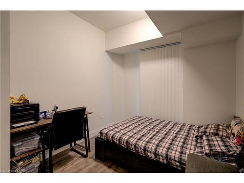 336-652 Princess Street, Kingston, ON - Indoor Photo Showing Bedroom