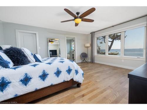 4506 Bath Road, Amherstview, ON - Indoor Photo Showing Bedroom