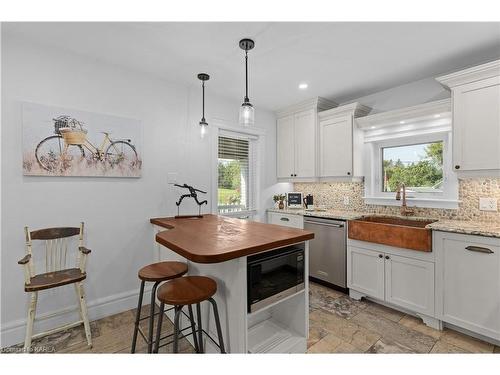 2420 Burbrook Road, Kingston, ON - Indoor Photo Showing Kitchen