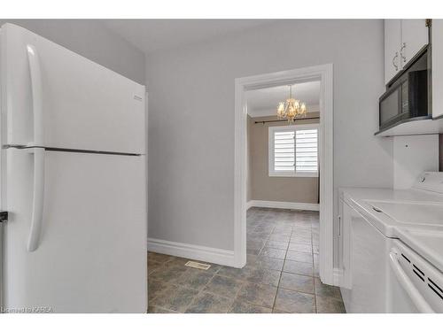 515 Rideau Street, Kingston, ON - Indoor Photo Showing Laundry Room