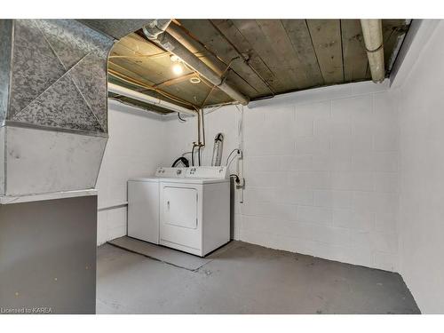 515 Rideau Street, Kingston, ON - Indoor Photo Showing Laundry Room