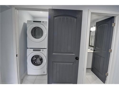 4770 Highway 2 E, Gananoque, ON - Indoor Photo Showing Laundry Room