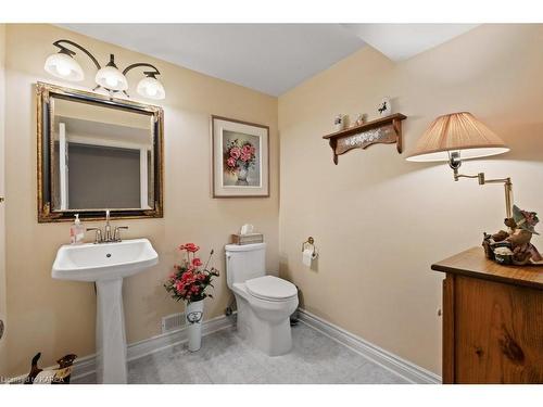 3909 Stone Point Road, Inverary, ON - Indoor Photo Showing Bathroom