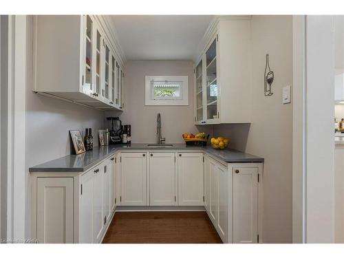 309 King Street W, Kingston, ON - Indoor Photo Showing Kitchen