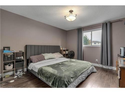 568 Davis Drive, Kingston, ON - Indoor Photo Showing Bedroom