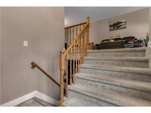 568 Davis Drive, Kingston, ON - Indoor Photo Showing Other Room