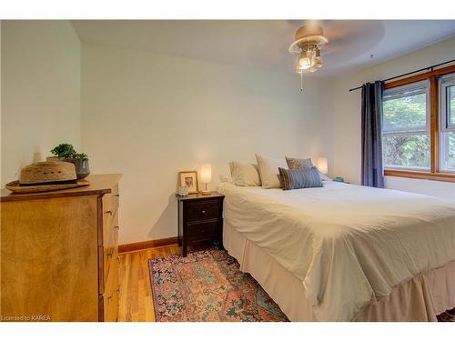 463 Days Road, Kingston, ON - Indoor Photo Showing Bedroom