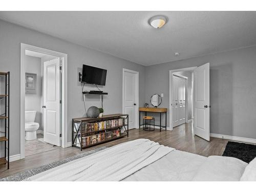 1443 Monarch Drive, Kingston, ON - Indoor Photo Showing Bedroom