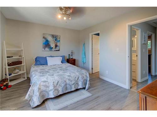 67-22 Coventry Crescent, Kingston, ON - Indoor Photo Showing Bedroom