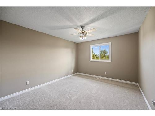 836 Peachwood Street, Kingston, ON - Indoor Photo Showing Other Room