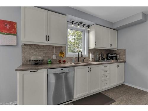 496 Grandtrunk Avenue, Kingston, ON - Indoor Photo Showing Kitchen