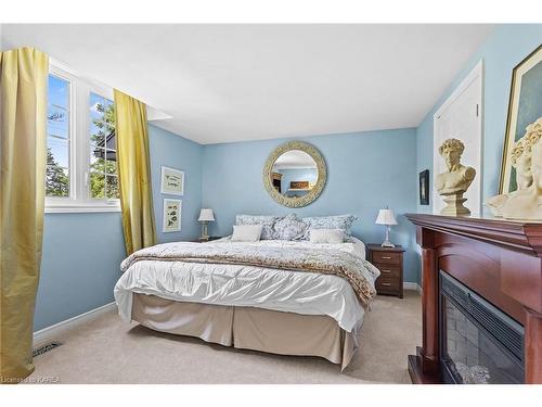 784 Wartman Avenue, Kingston, ON - Indoor Photo Showing Bedroom