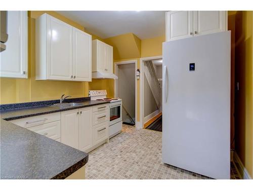 519 Albert Street, Kingston, ON - Indoor Photo Showing Kitchen