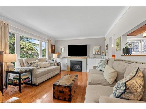 1449 Heath Street, Kingston, ON - Indoor Photo Showing Living Room With Fireplace