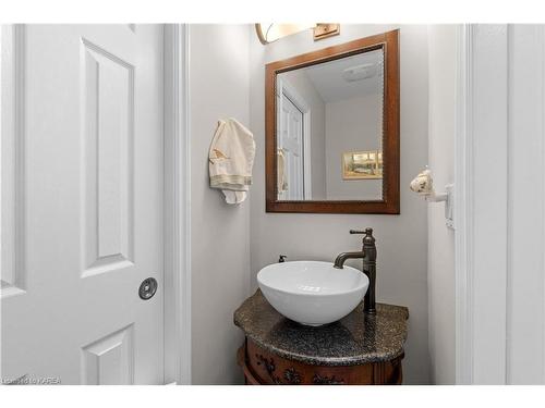 1449 Heath Street, Kingston, ON - Indoor Photo Showing Bathroom