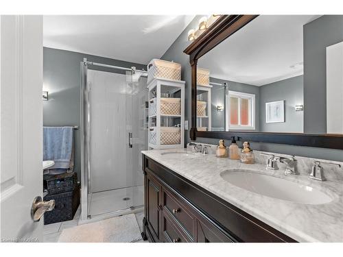 1449 Heath Street, Kingston, ON - Indoor Photo Showing Bathroom