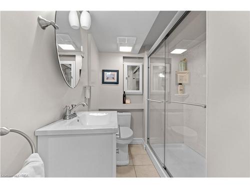 1449 Heath Street, Kingston, ON - Indoor Photo Showing Bathroom