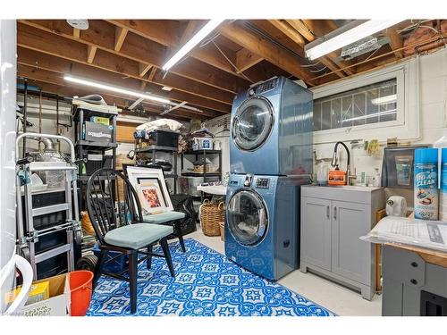 1449 Heath Street, Kingston, ON - Indoor Photo Showing Laundry Room