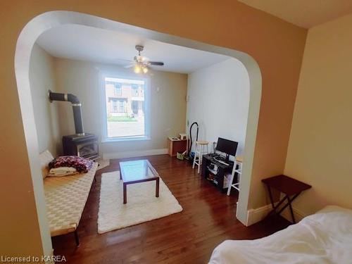 40 Ordnance Street, Kingston, ON - Indoor Photo Showing Bedroom